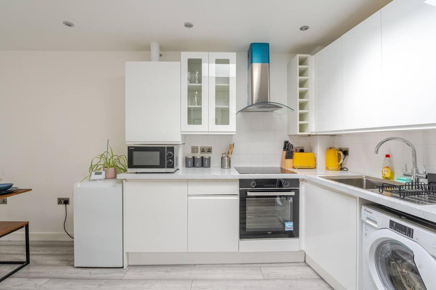 Beautiful Flat Near Central London - Entire Flat - Equipped Kitchen - Private Bathroom Exterior foto